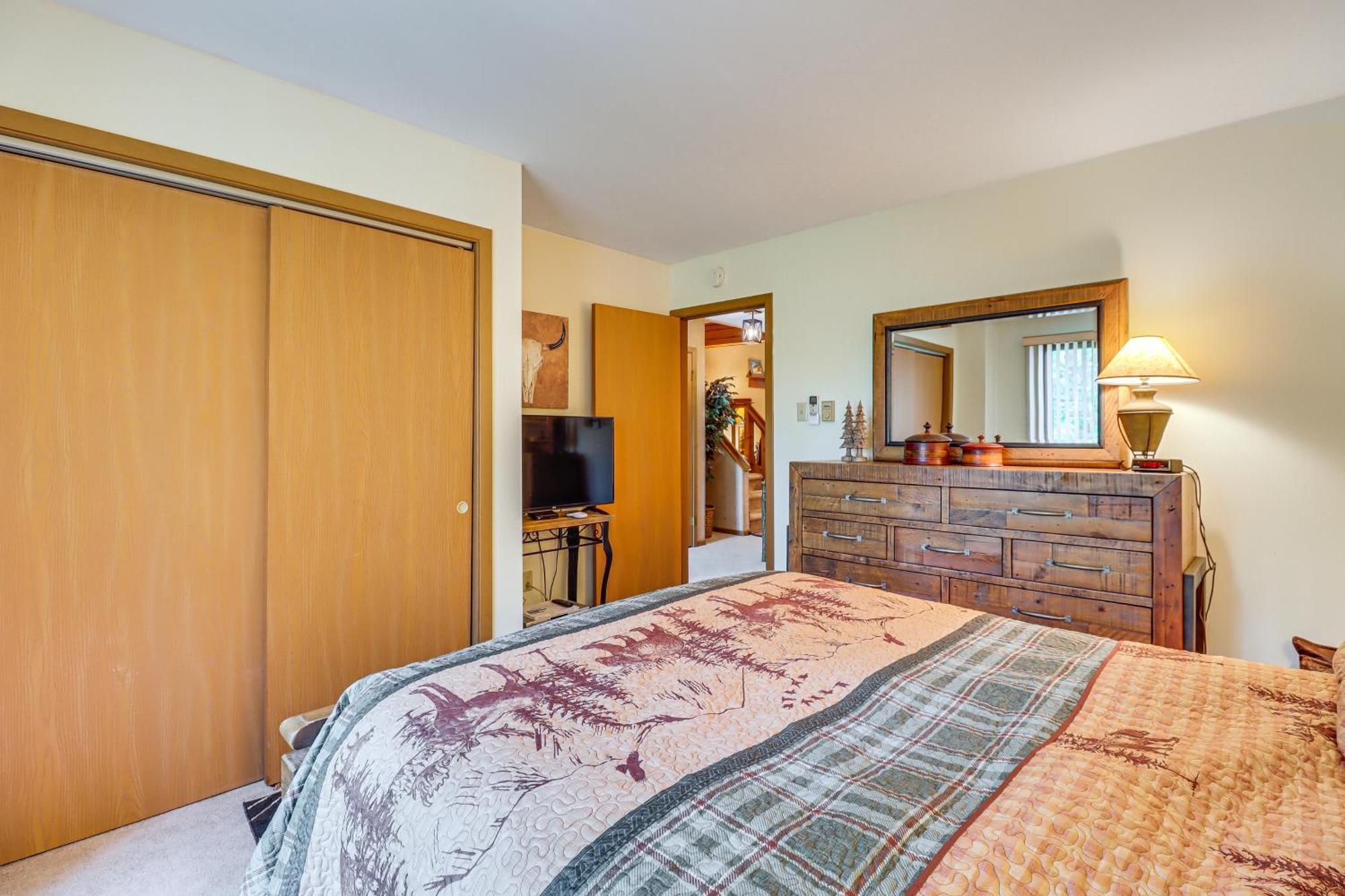 Harmony Townhome Walk To Restaurants! *