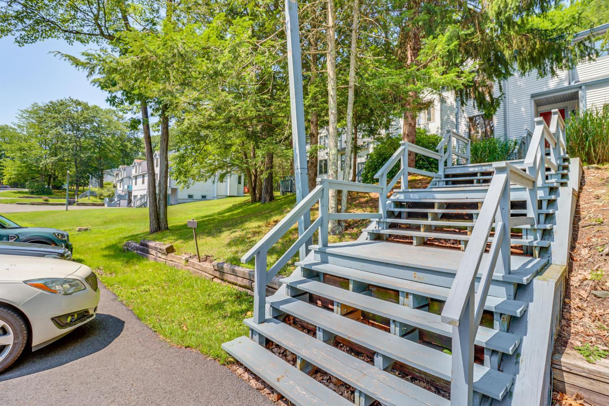 Harmony Townhome Walk To Restaurants! Hébergement de vacances